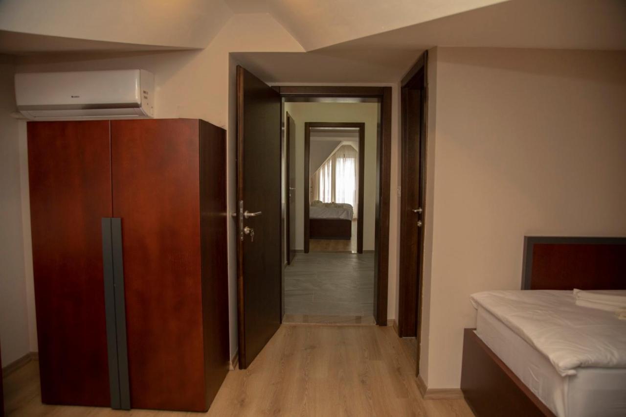 Hotel Oferta 프리즈렌 외부 사진